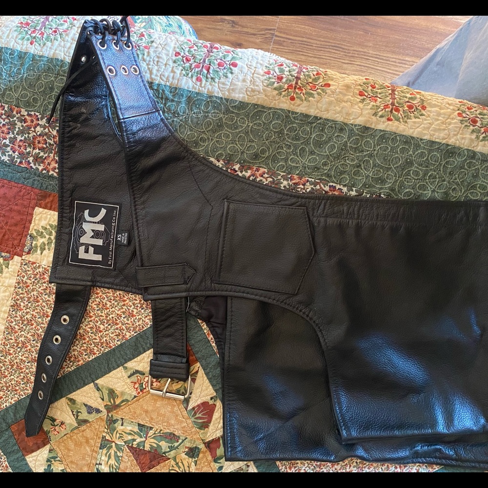 Womens leather chaps for motorcycle riding
